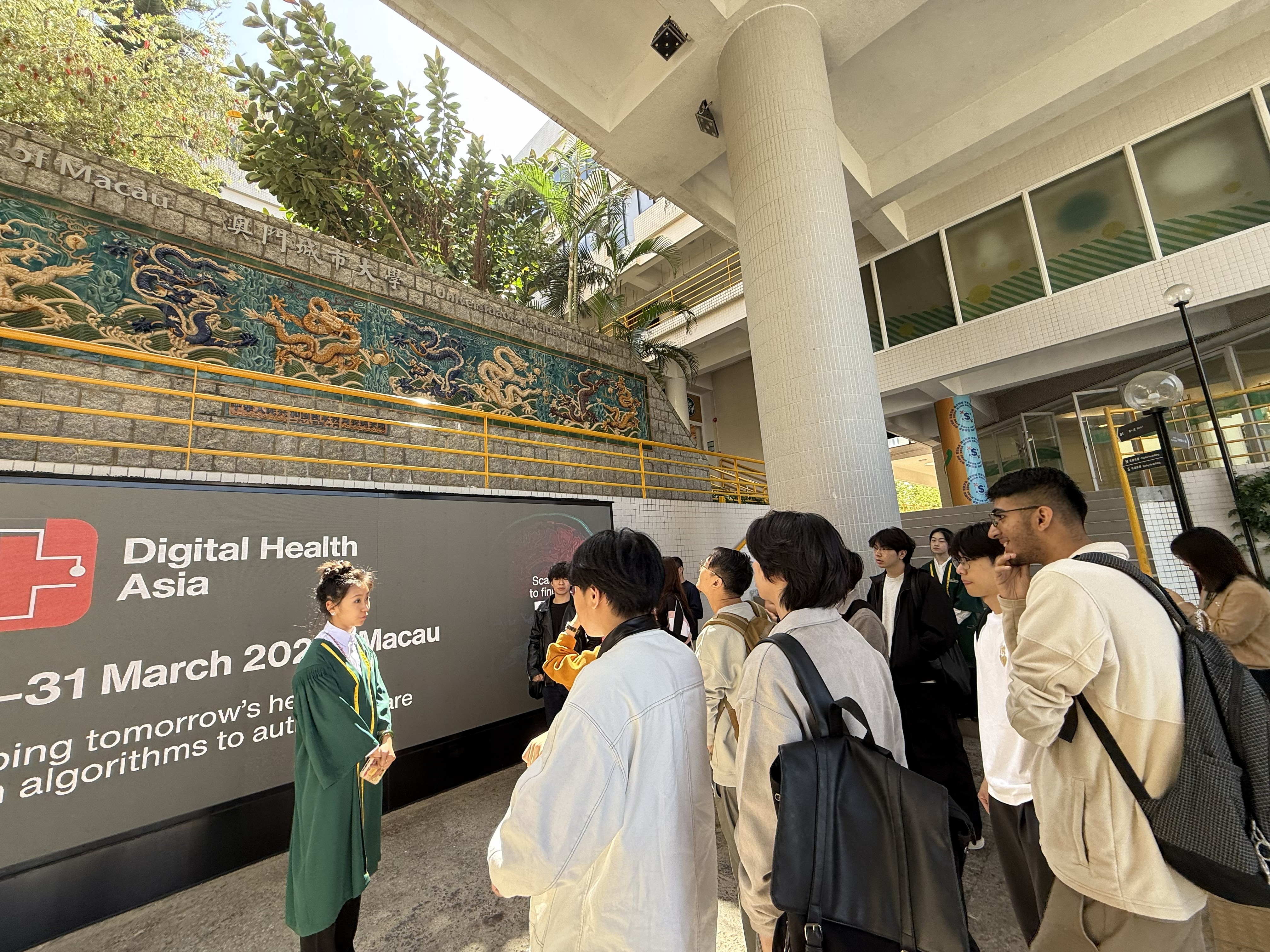 city_uni_of_macau_tour_by_student_ambassadors